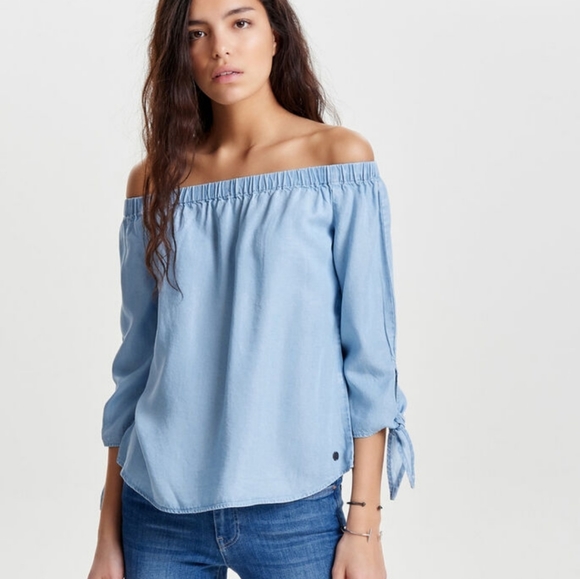 Only light denim tie-sleeve off-the-shoulder top - Picture 1 of 4